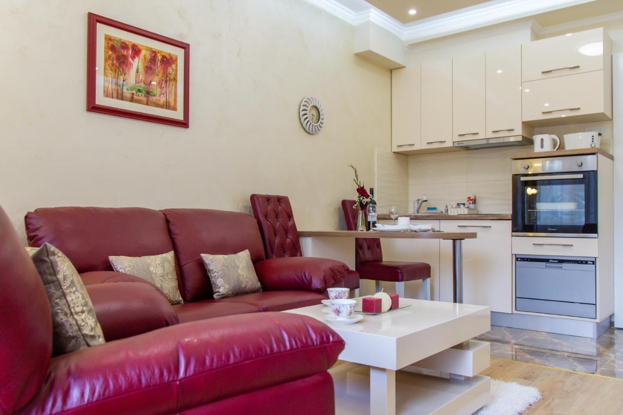 Apartman Boska Lux ซูโบติกา ภายนอก รูปภาพ